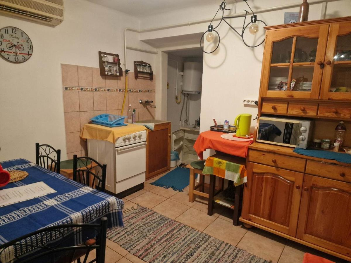 Kerekparos Es Zarandok Vendeghaz Villa Apostag Exteriör bild