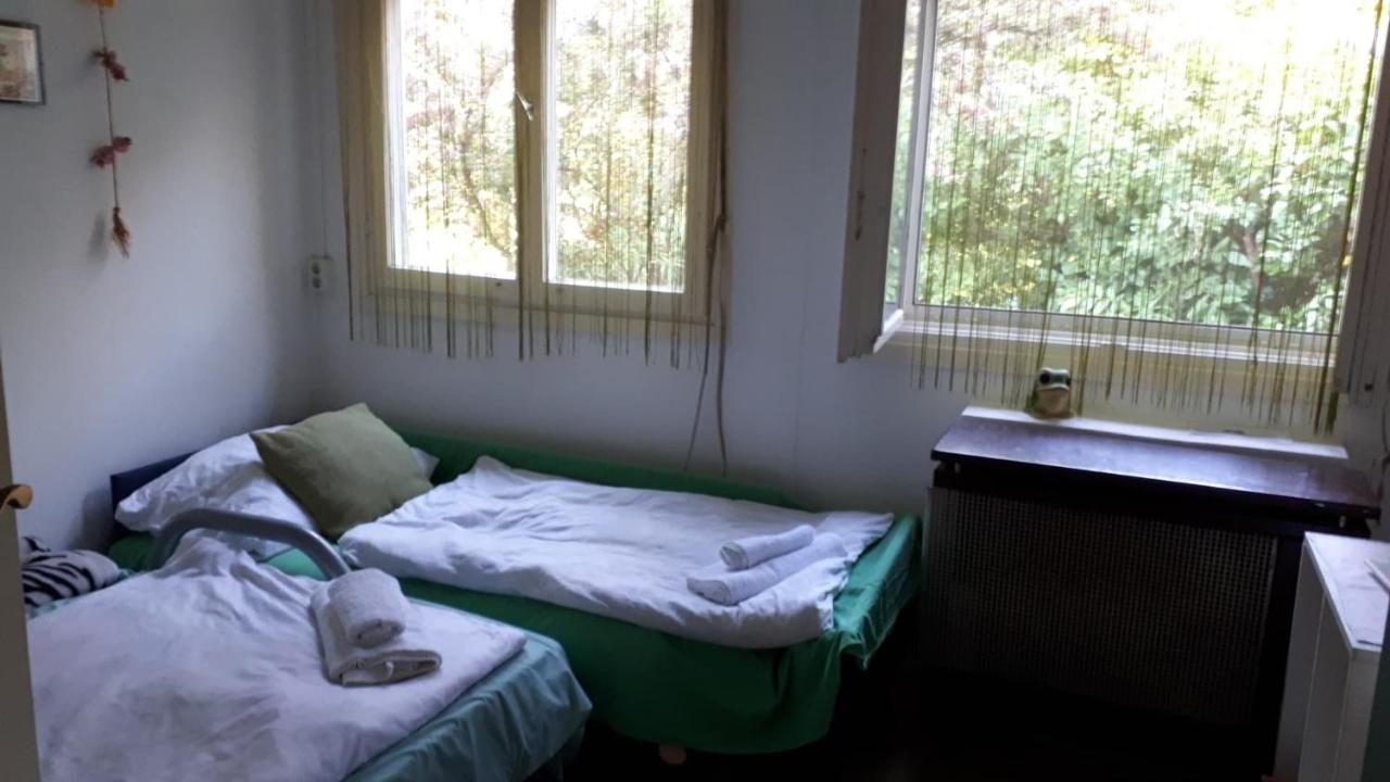 Kerekparos Es Zarandok Vendeghaz Villa Apostag Exteriör bild