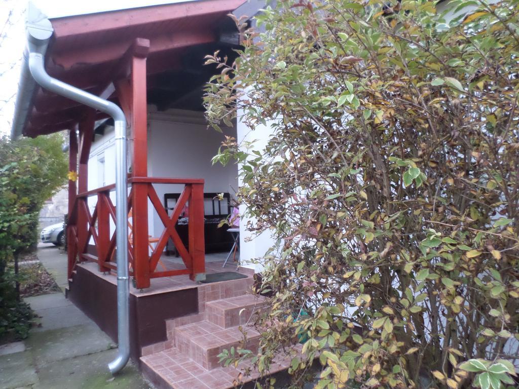 Kerekparos Es Zarandok Vendeghaz Villa Apostag Rum bild